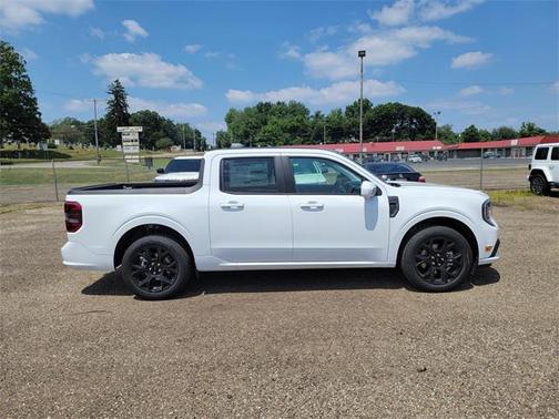 2025 Ford Maverick Lobo