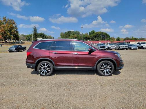 2022 Honda Pilot Touring 8-Passenger