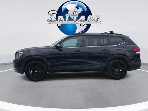 2022 Volkswagen Atlas 2.0T SE w/Technology 4MOTION