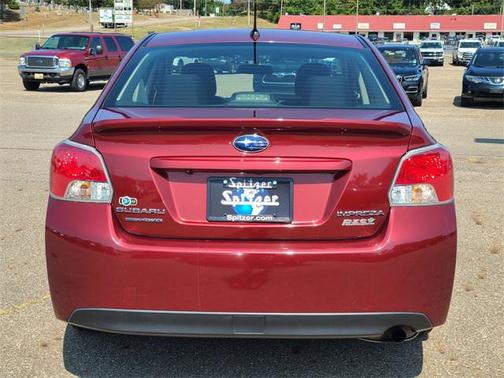 2015 Subaru Impreza 2.0i