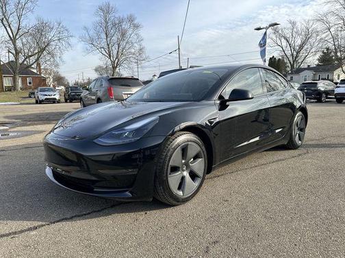 2022 Tesla Model 3 Standard Range