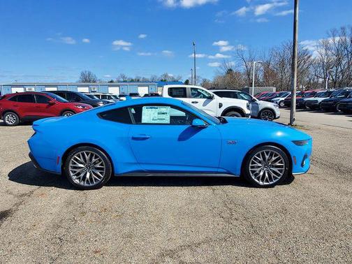 2025 Ford Mustang GT Premium