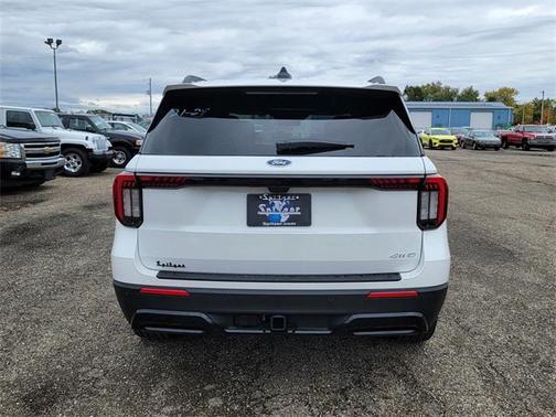 2026 Ford Explorer ST-Line