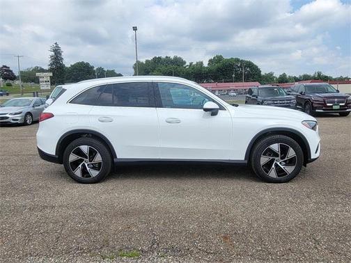 2024 Mercedes-Benz GLC 300 4MATIC