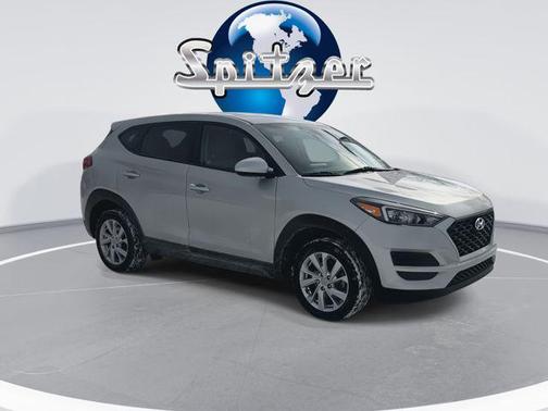 2021 Hyundai TUCSON SE