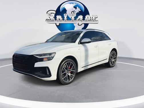2023 Audi Q8 55 Premium Plus