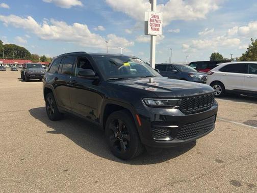 2022 Jeep Grand Cherokee Altitude