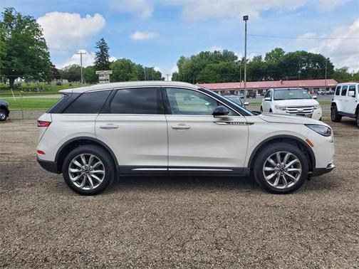 2022 Lincoln Corsair Standard