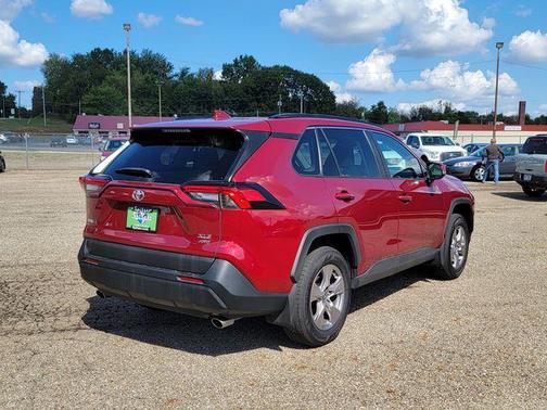 2022 Toyota RAV4 XLE