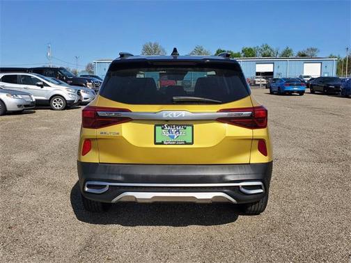 2023 Kia Seltos S