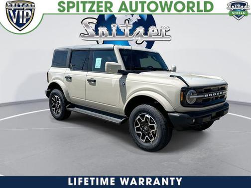 DESERT SAND 2026 Ford Bronco Outer Banks