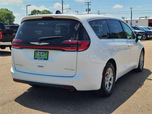 2024 Chrysler Pacifica Limited