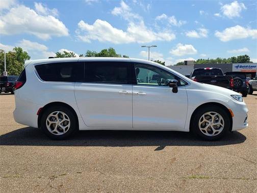 2024 Chrysler Pacifica Limited