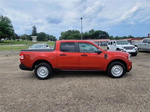 2024 Ford Maverick XL