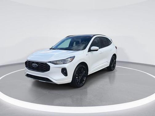 2026 Ford Escape ST-Line Elite