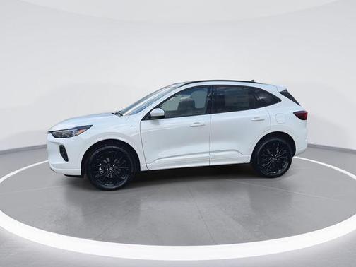 2026 Ford Escape ST-Line Elite