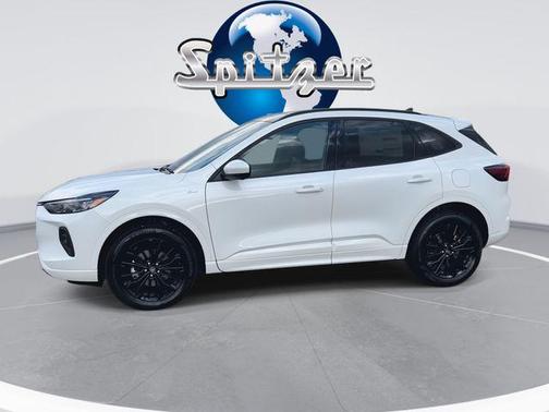 2026 Ford Escape ST-Line Elite