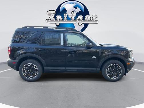 SHADOW BLACK 2025 Ford Bronco Sport Outer Banks