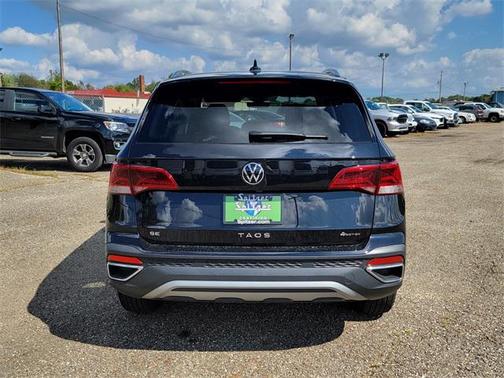2024 Volkswagen Taos 1.5T SE
