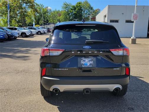 2020 Ford Escape Titanium