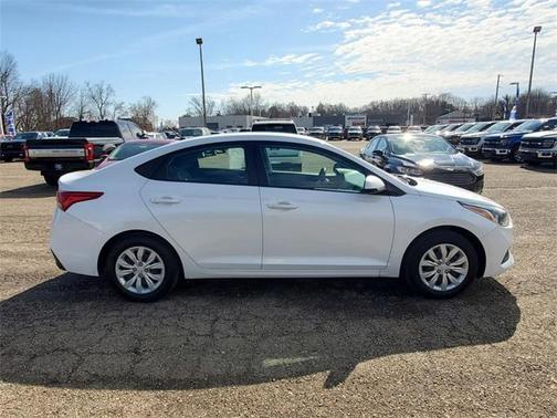 2021 Hyundai Accent SE