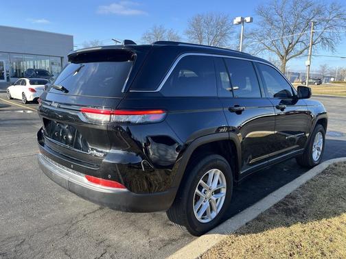 2024 Jeep Grand Cherokee Laredo