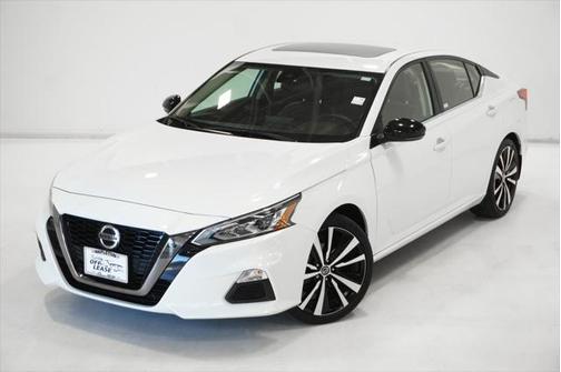 2021 Nissan Altima SR FWD
