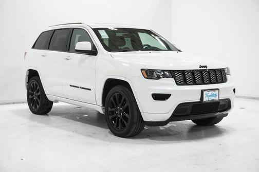 2022 Jeep Grand Cherokee Altitude