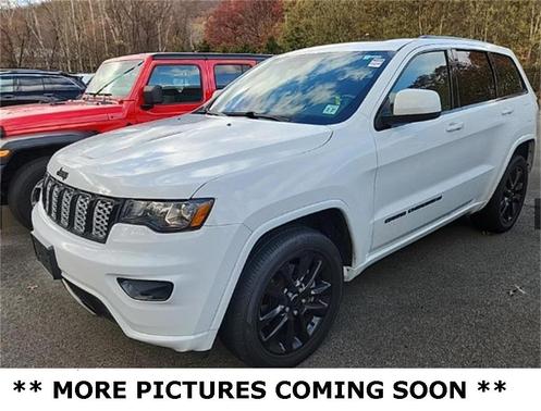 2022 Jeep Grand Cherokee Altitude