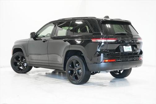 2023 Jeep Grand Cherokee Limited X