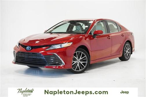 2024 Toyota Camry Hybrid XLE