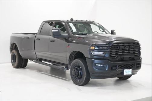 2025 RAM 3500 Tradesman Crew Cab 4x4 8' Box