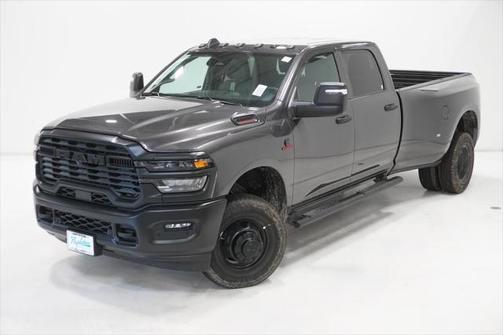 2025 RAM 3500 Tradesman Crew Cab 4x4 8' Box