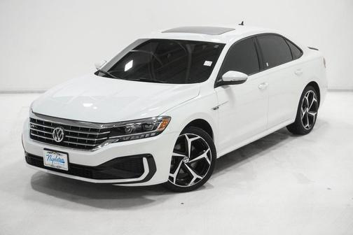 2021 Volkswagen Passat 2.0T R-Line