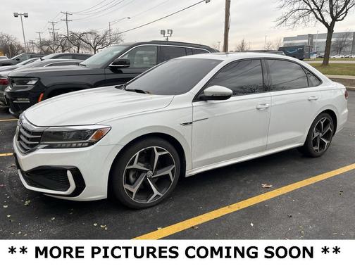 2021 Volkswagen Passat 2.0T R-Line