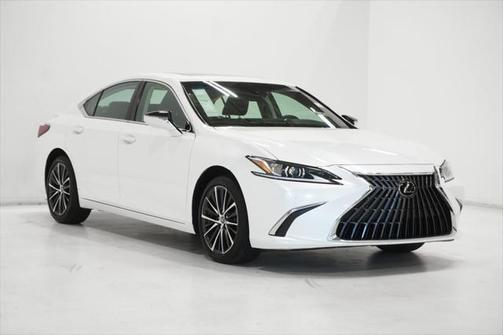 2022 Lexus ES 250 Base