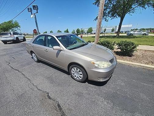 2005 Toyota Camry LE