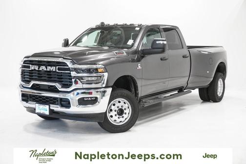2025 RAM 3500 Tradesman Crew Cab 4x4 8' Box