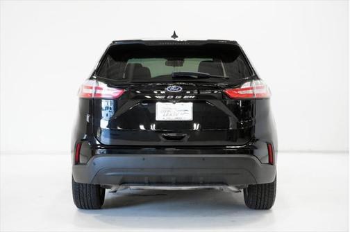 2021 Ford Edge SE
