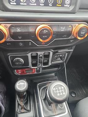 2022 Jeep Gladiator Mojave 4x4