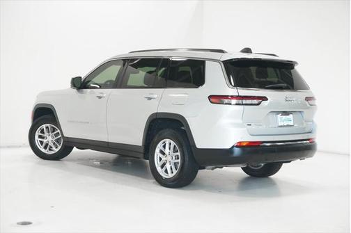2022 Jeep Grand Cherokee L Laredo