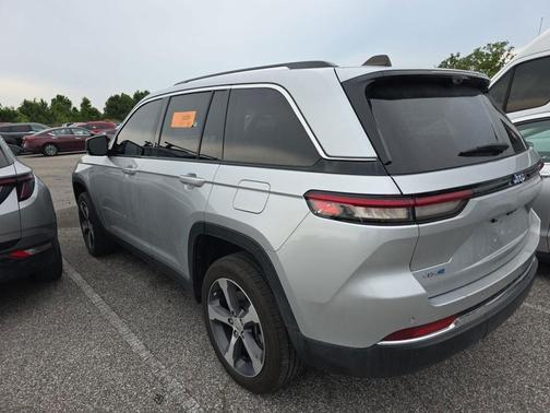 Silver Zynith 2023 Jeep Grand Cherokee 4xe Base