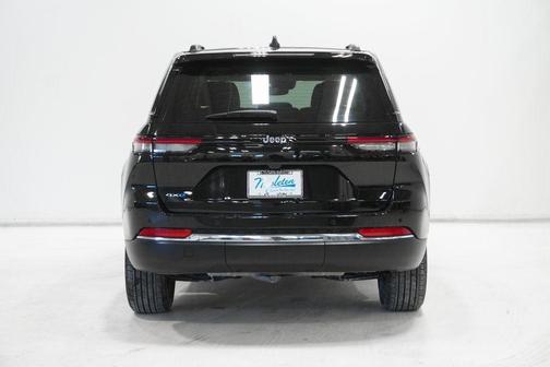 2022 Jeep Grand Cherokee 4xe Base