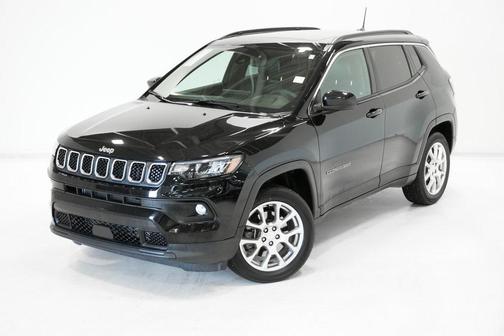 2023 Jeep Compass Latitude Lux