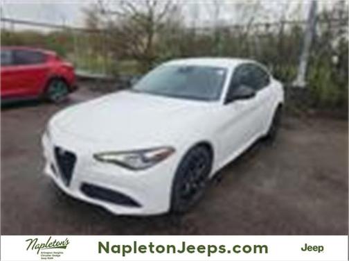 2021 Alfa Romeo Giulia Base