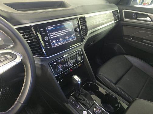 2023 Volkswagen Atlas Cross Sport 3.6L V6 SE w/Technology