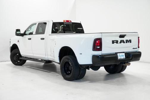 2025 RAM 3500 Tradesman Crew Cab 4x4 8' Box
