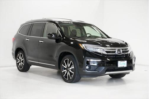 2022 Honda Pilot Touring 8-Passenger