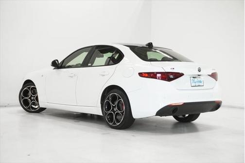 2022 Alfa Romeo Giulia Ti