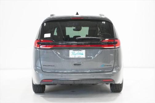 2025 Chrysler Pacifica Hybrid Premium S Appearance Pkg